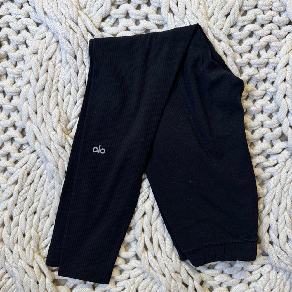 ALO Yoga Black Leggings Full-Length Bottoms
